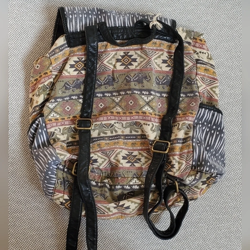 Union Bay Women's Brown & Black Geometric Print Backpack